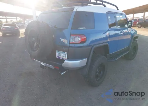 2012 Toyota Fj Cruiser z USA, uszkodzony, nr VIN JTEBU4BFXCK130958